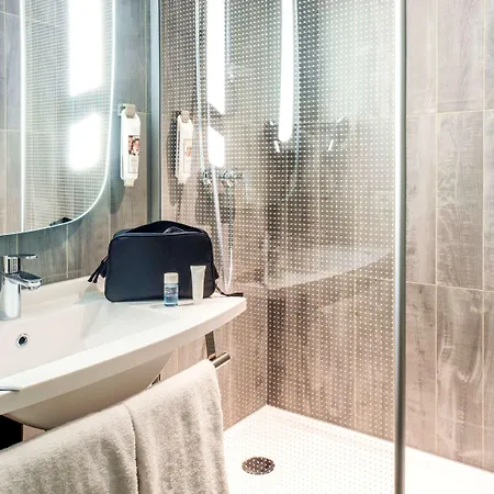 Ibis Centre 3* Динан