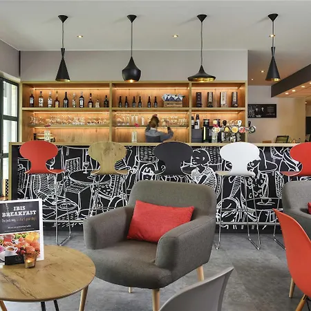 Ibis Centre 3* Динан