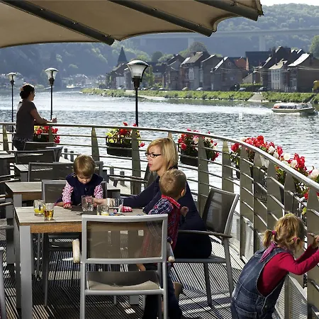 Ibis Centre Hotel 3*