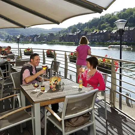 Ibis Centre Hotel 3*