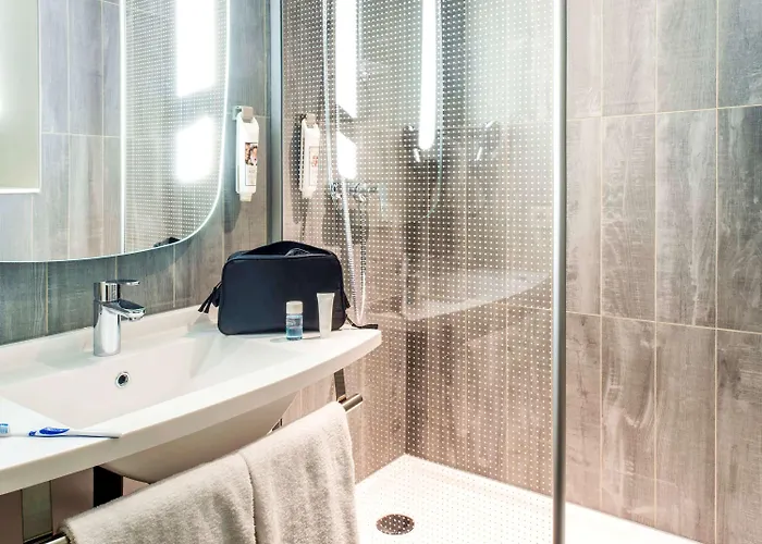 イビス センター 3* ディナン