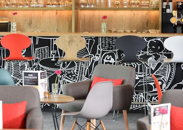 Ibis Centre Hotel 3*