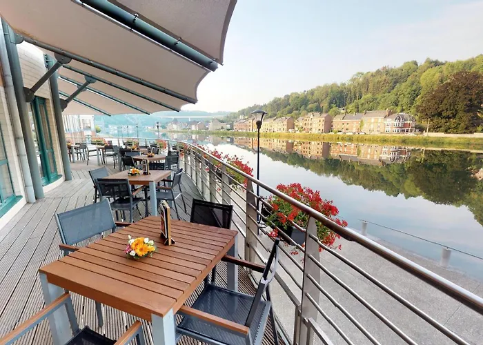 Ibis Centre Hotel 3*