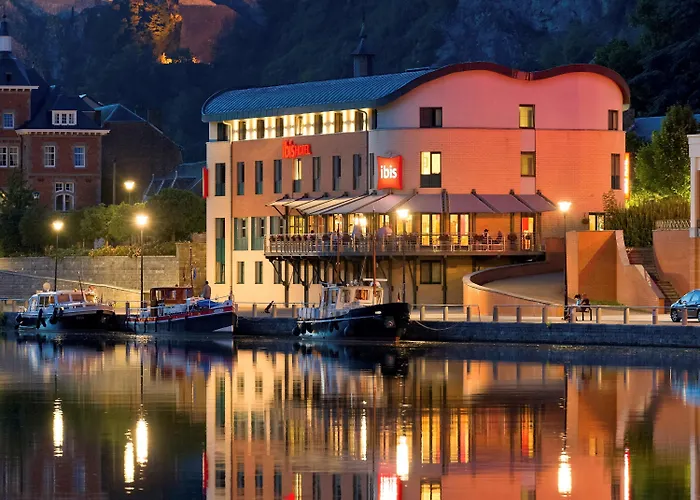 Ibis Centre Hotel 3*