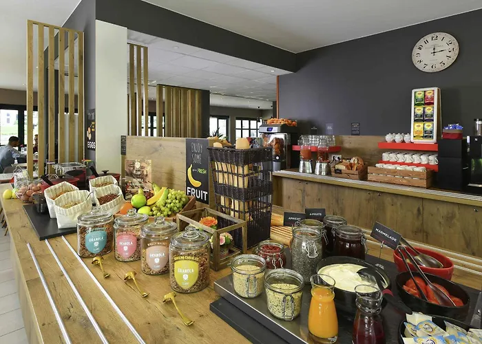 Ibis Centre Hotel 3*